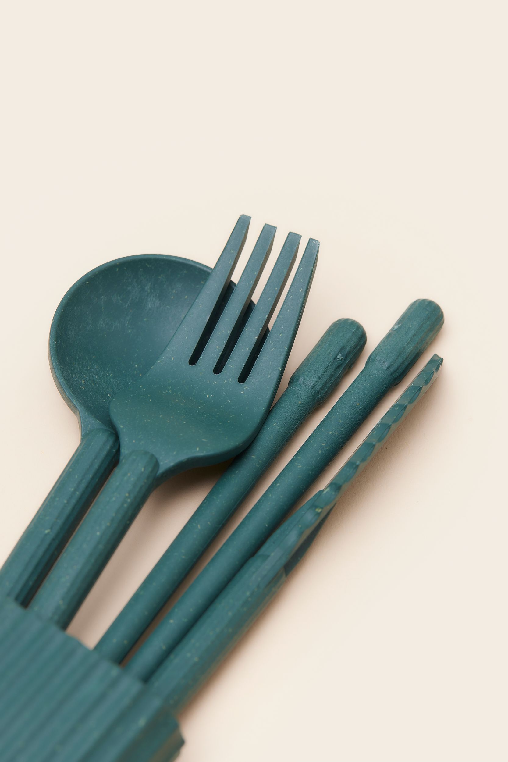 Cutlery_kit_Details_MERCHERY_MAY_2431832_1_bdcd4d92f3.jpg
