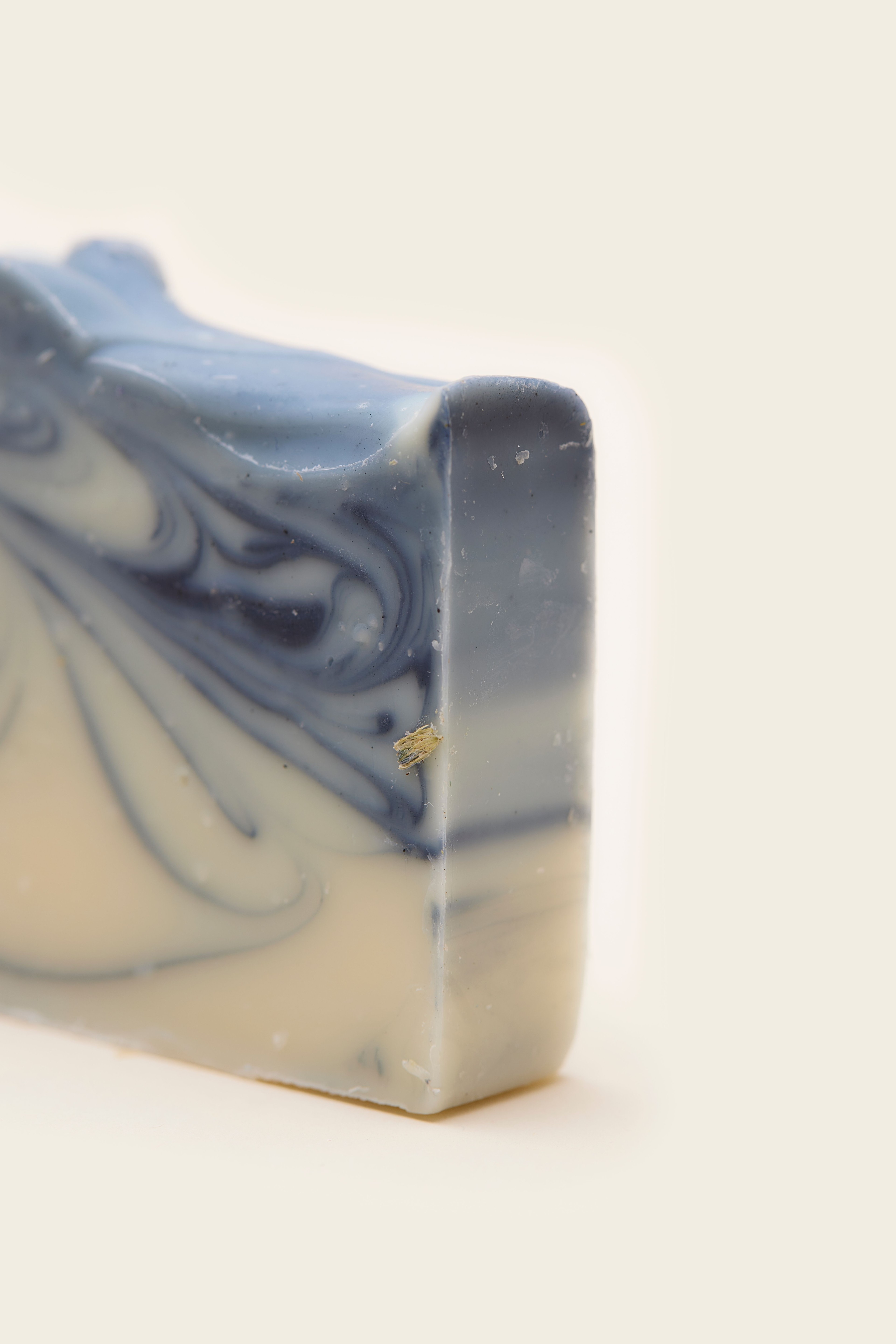 Handmade_soap_MERCHERY_MARCH_25_8926_C1_V03_C1_V03_2_8182c5ba8f.jpg