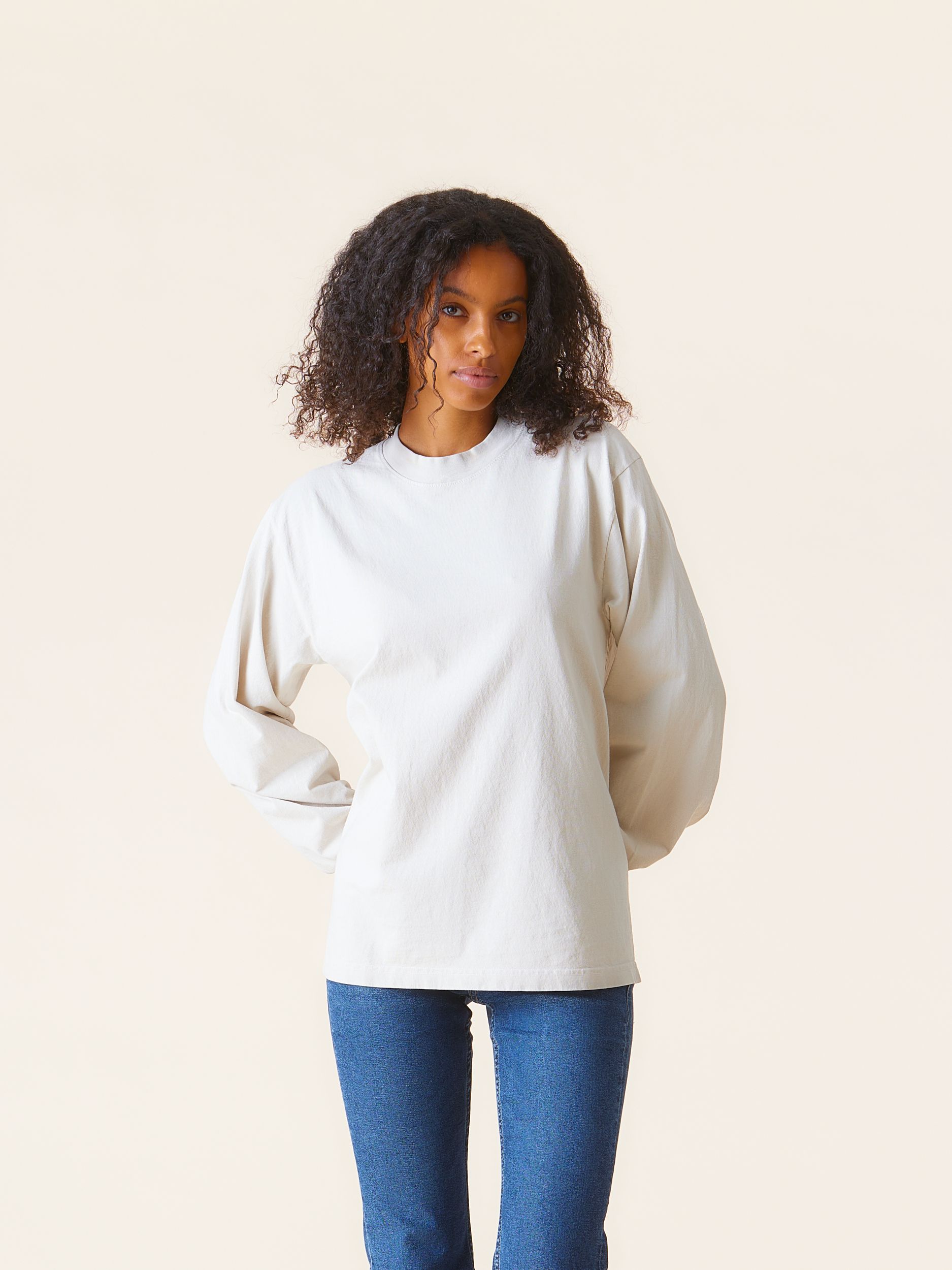LA_Apparel_vintage_long_sleeve_MERCHERY_25_JULY_10090_1_5da244aaed.jpg