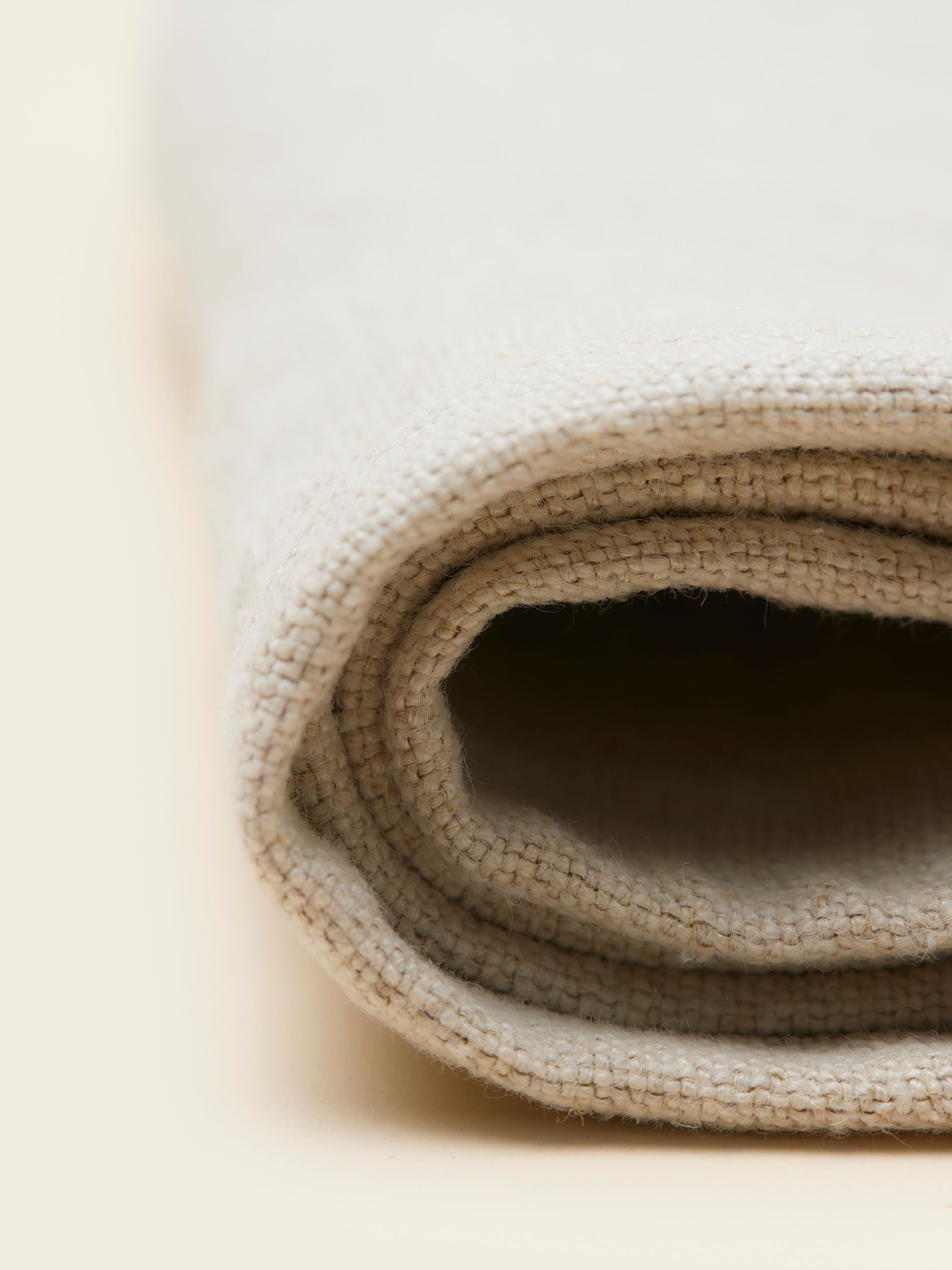 MERCHERY_23_Heavy_linen_napkin_details_1_caa047768d.jpg