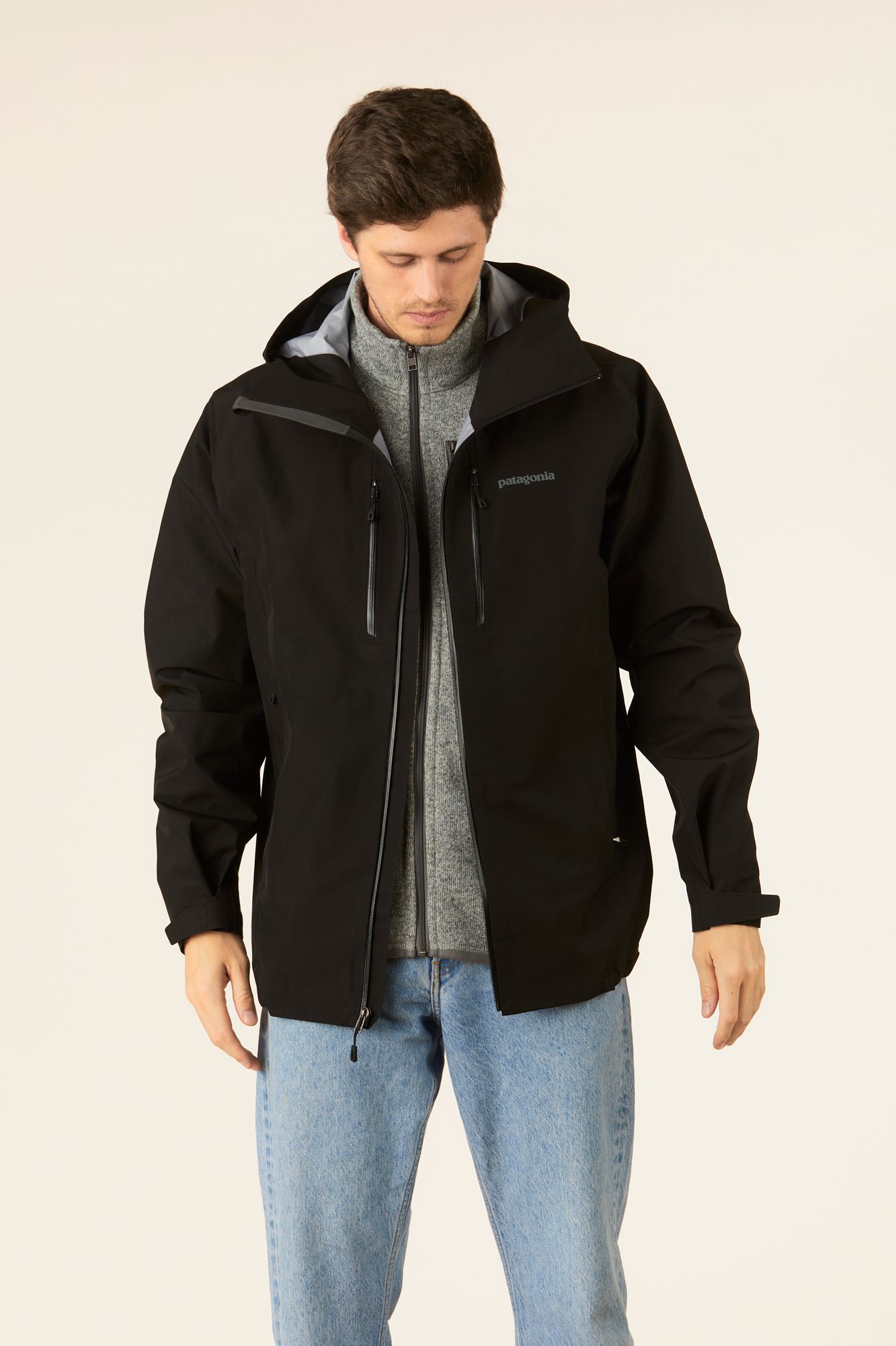 MERCHERY_MAY-Patagonia triolet jacket_black_men_front.jpg