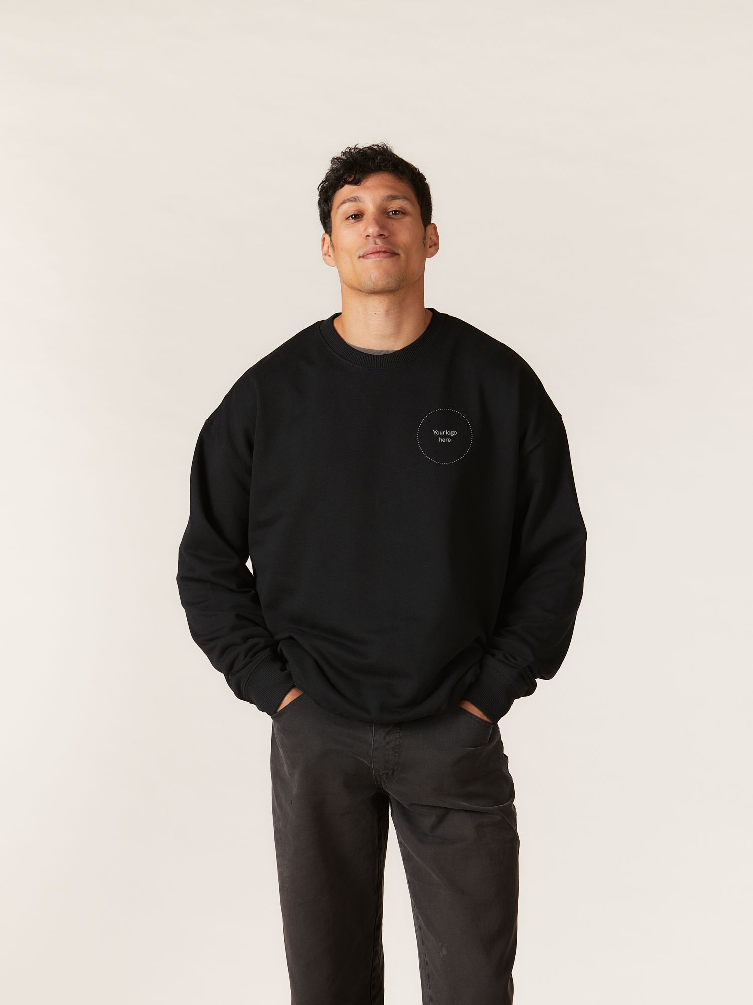 MERCHERY_Oversized crewneck_black_M_front 1.jpg