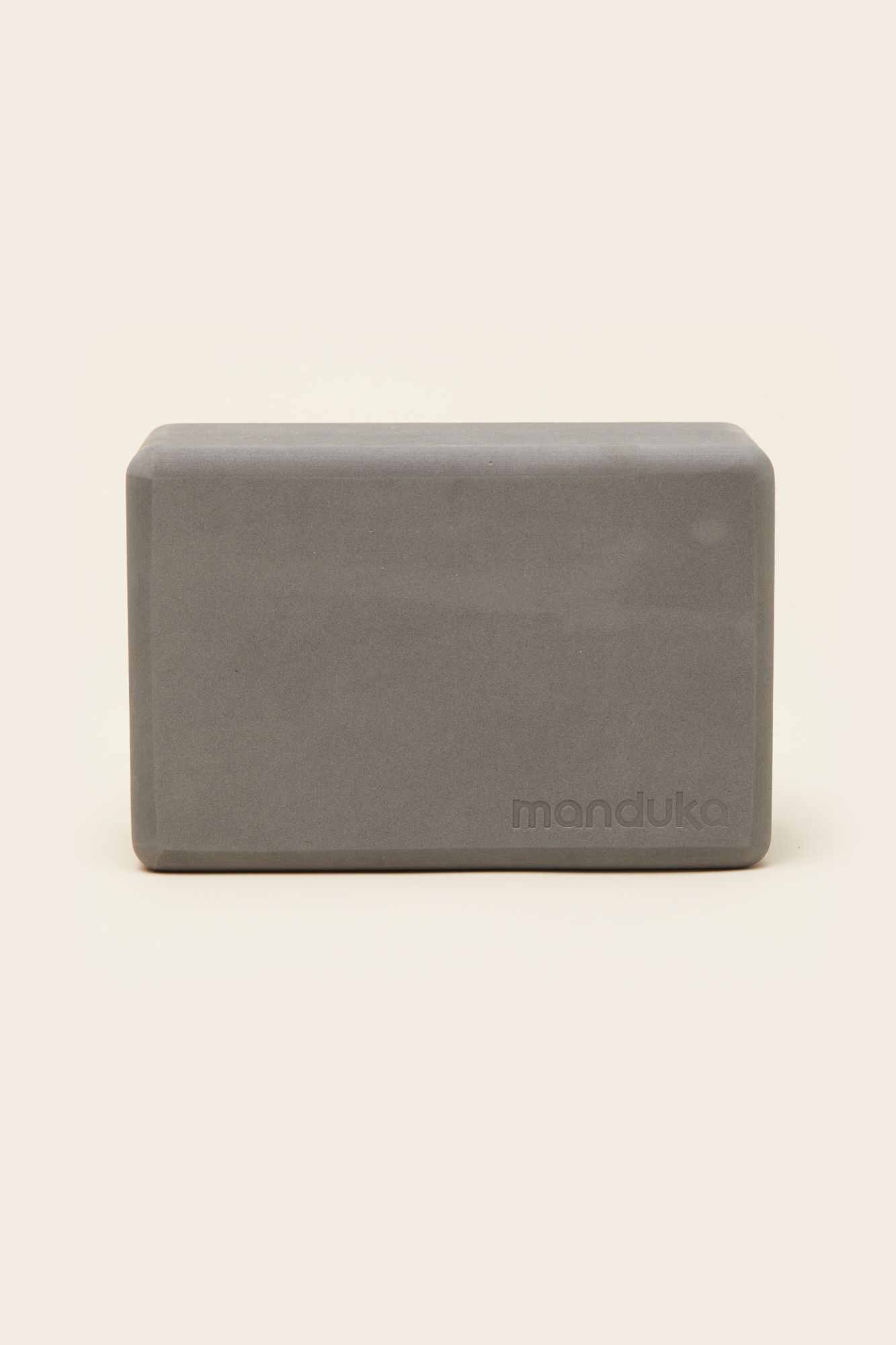 Manduka_foam_block_thunder_center_front_1_f955ac4915.jpg