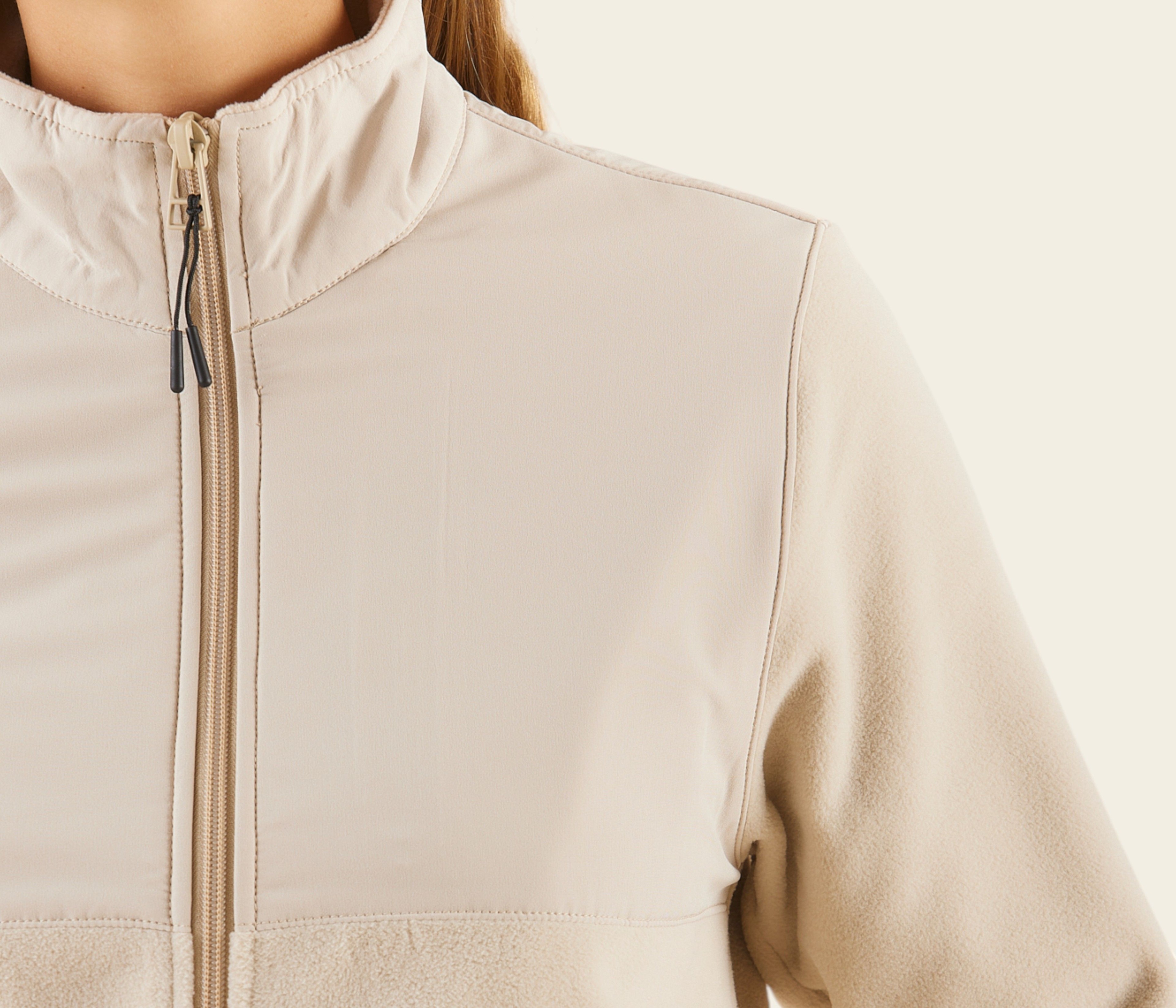 Shell_fleece_jacket_MERCHERY_SEPT_24_3786_Desert_dust_Details_e20e781412.jpg