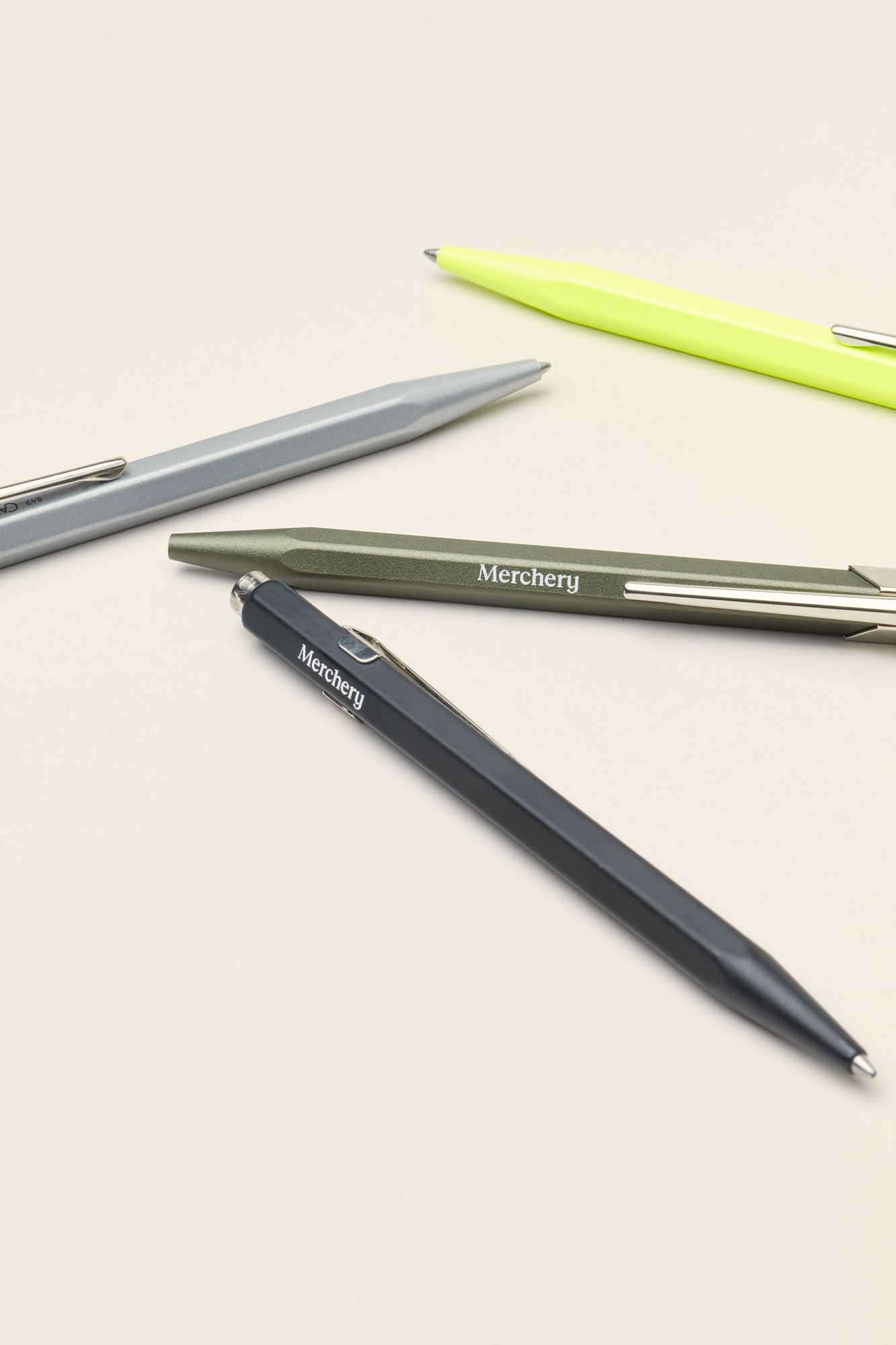 CARAN D’ACHE　849ボールペン PLOTTER別注モデル Personalized Caran d'Ache 849 - Customisable - Merchery