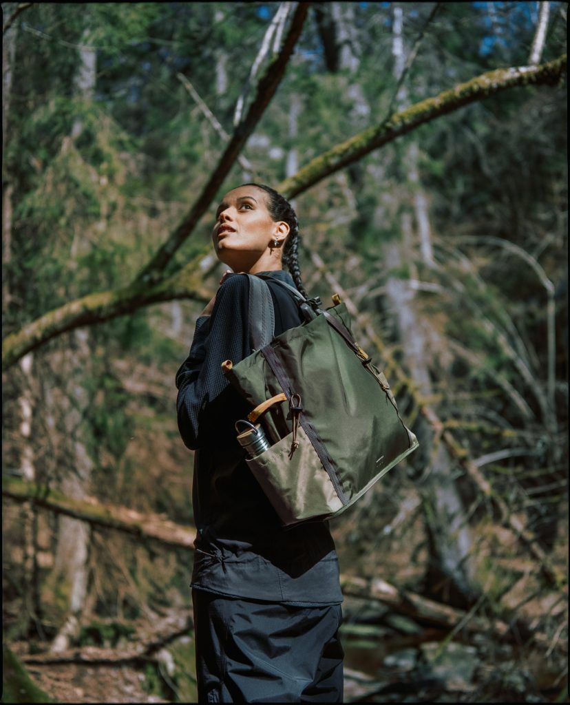 sandqvist_hike_RIVER_HIKE_Green_011_828x1024_4435696b20.jpg